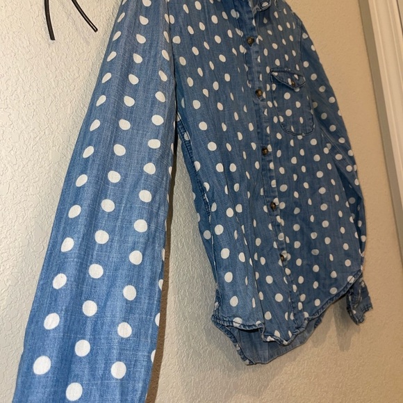 URBAN Outfitters BDG Women Button Up Top XS Blue Polka Dot Denim Long Sleeve - Picture 7 of 9